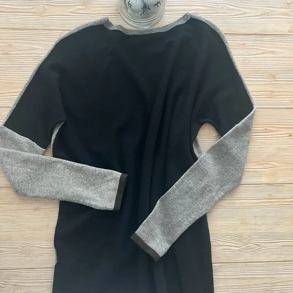 Vince Cashmere Black Colorblock Sweater – Size Small – Classic & Chic - Picture 5 of 6